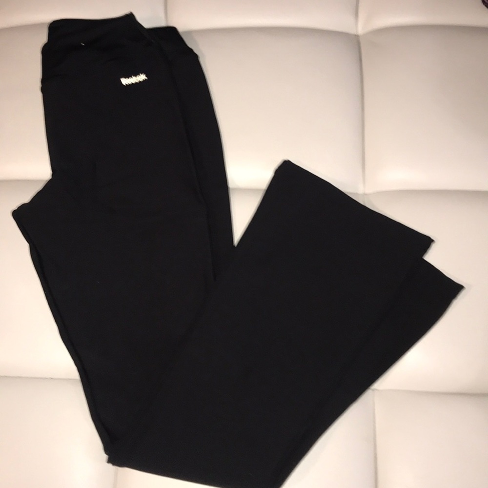Extremely comfortable Reebok pants 💕